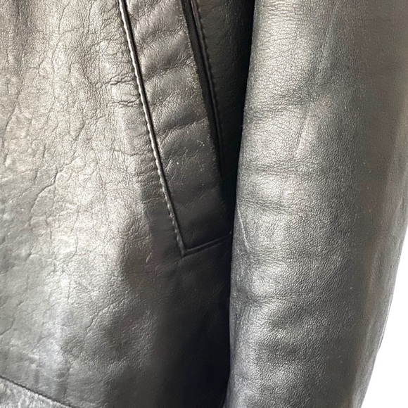 Men's Giacomo Valenti Black Leather Jacket - Picture 8 of 11